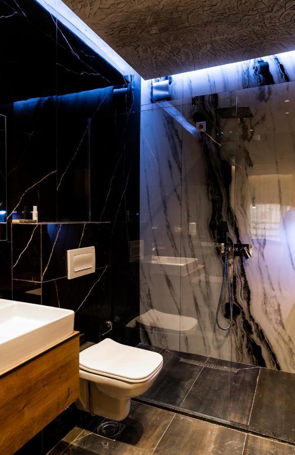 Ador Hotel Priştine Dış mekan fotoğraf