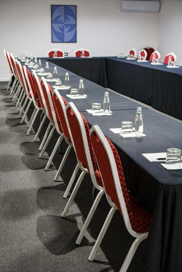 Ador Hotel Priştine Dış mekan fotoğraf